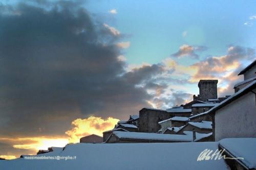 Veduta invernale di Civita